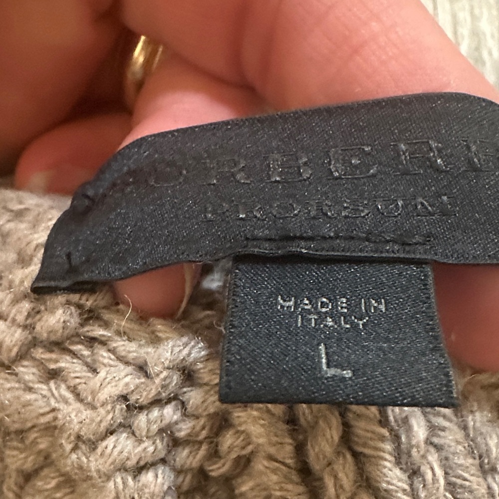 Burberry Beige Cable Knit V-Neck Sweater - Picture 2 of 10